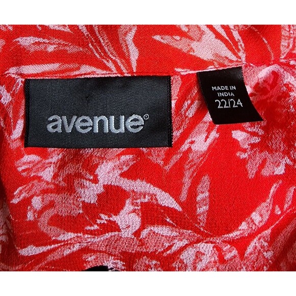 Avenue Tunic Size 22/24 Slightly Sheer Covered Buttons Red - Picture 7 of 9